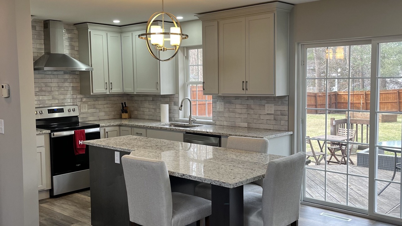 Photo of Kitchen in Geyser Crest