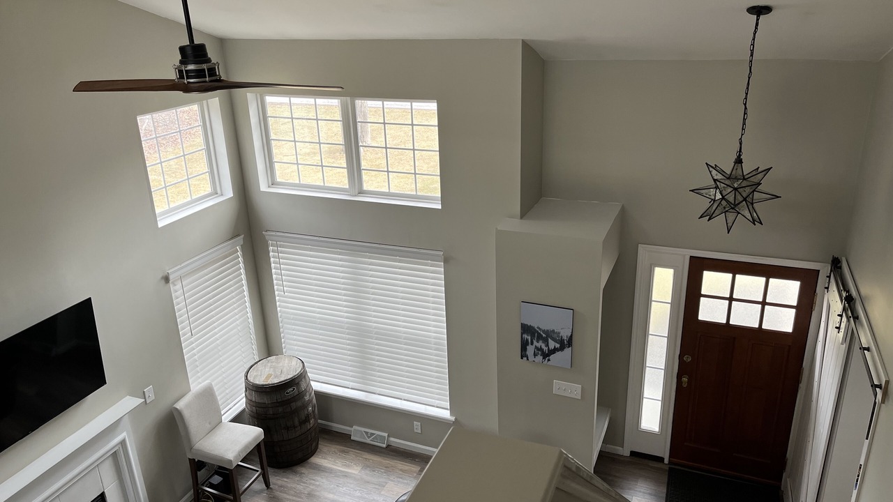 Photo of Livingroom in Geyser Crest