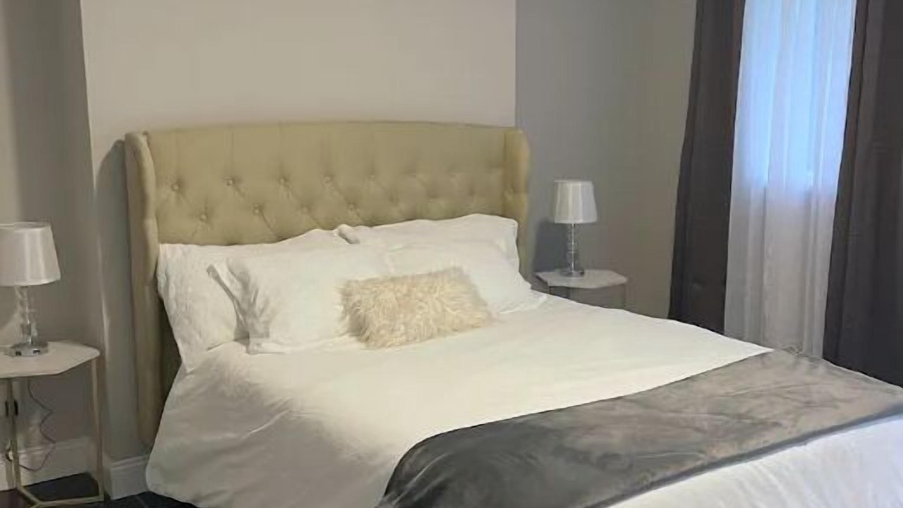 Photo of Bedroom in Albany