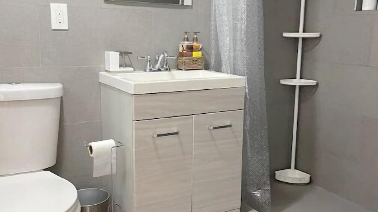 Photo of Bathroom in Albany