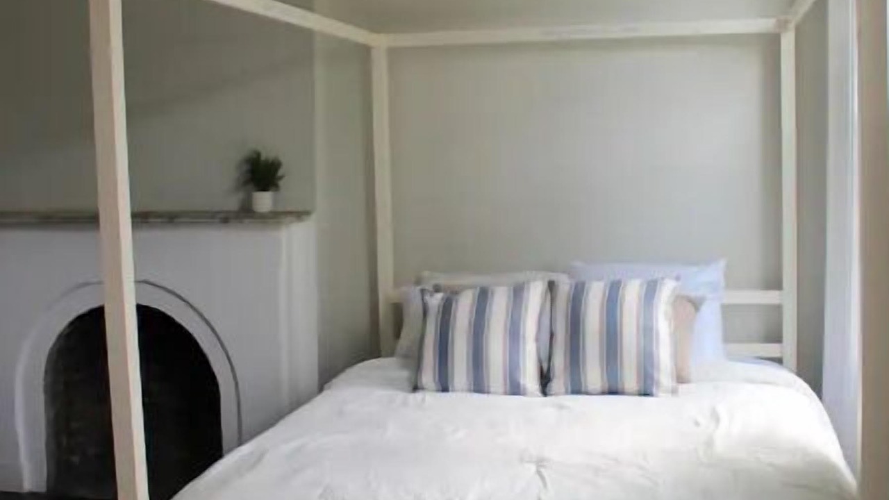 Photo of Bedroom in Albany