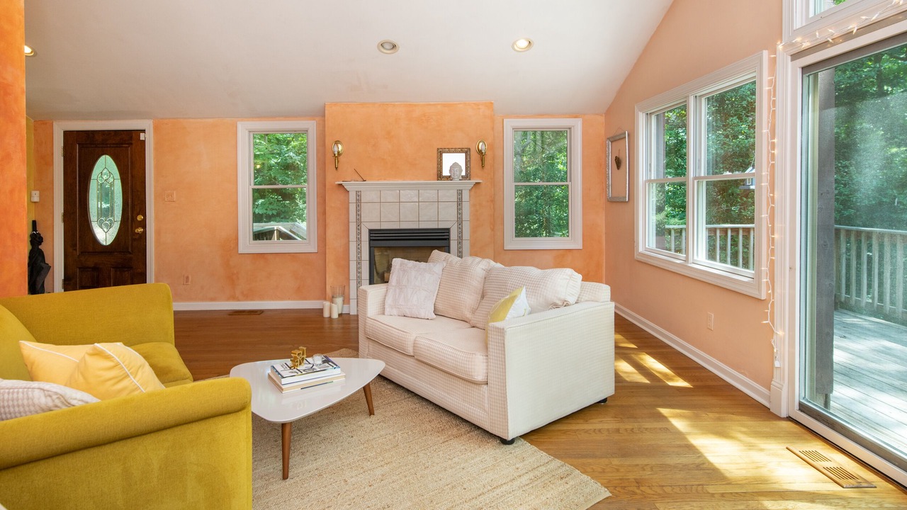 Photo of Livingroom in Hollywood