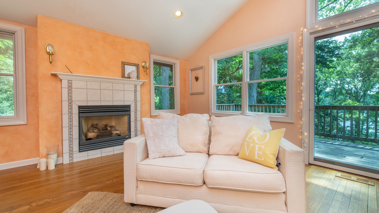 Photo of Livingroom in Hollywood