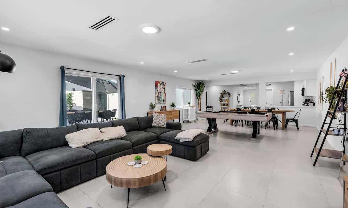 Photo of Livingroom in North Miami