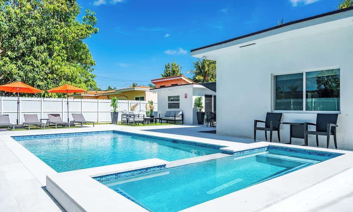 Photo of Outdoor in North Miami