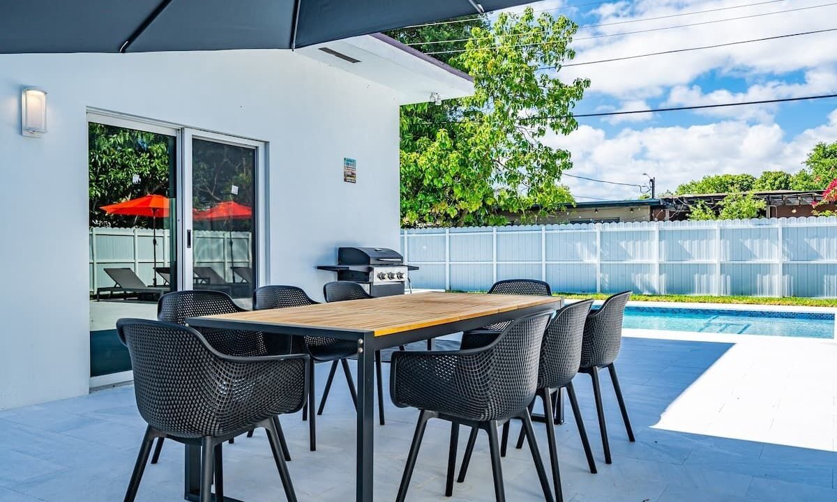 Photo of Outdoor in North Miami