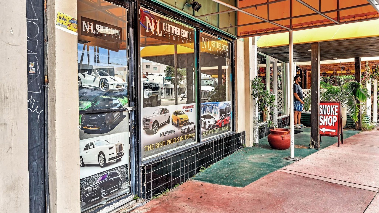 Photo of Outdoor in Flamingo/Lummus