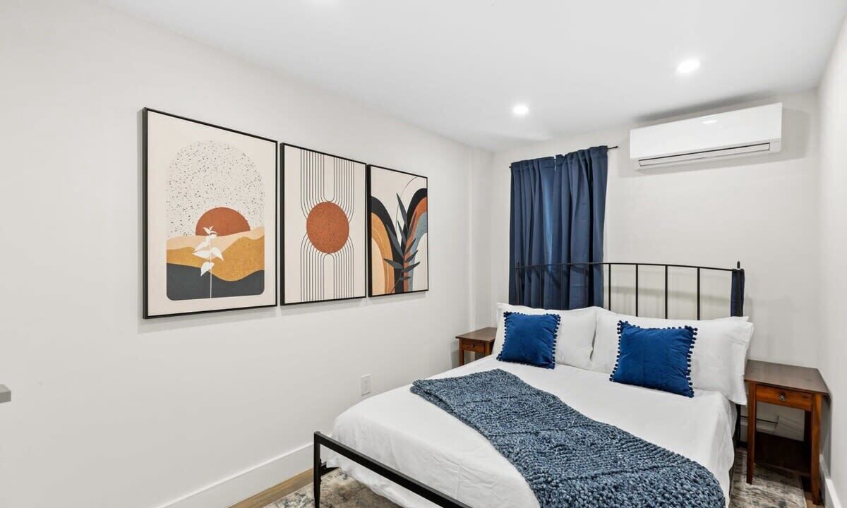 Photo of Bedroom in Washington Heights