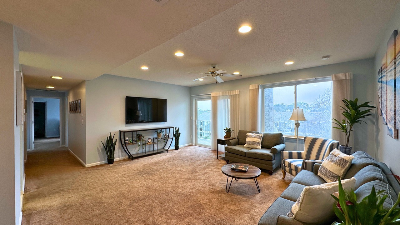 Photo of Livingroom in Northwest Harwich