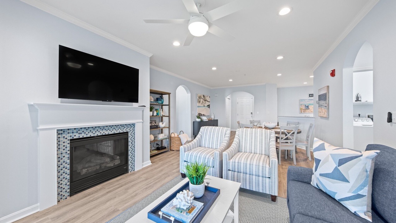 Photo of Livingroom in Bayside