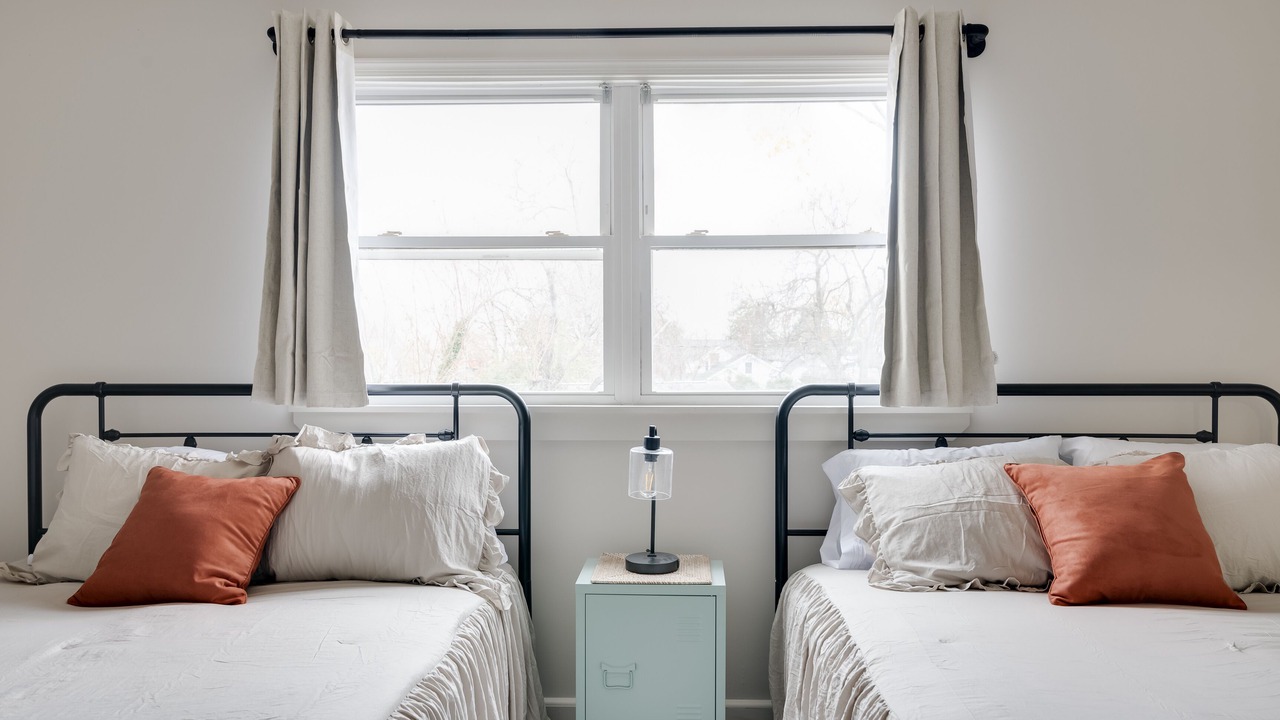 Photo of Bedroom in Issue