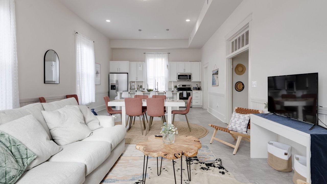 Photo of Bedroom in Issue