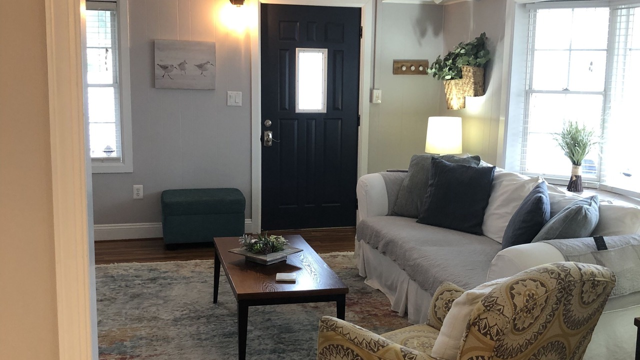Photo of Livingroom in Solomons