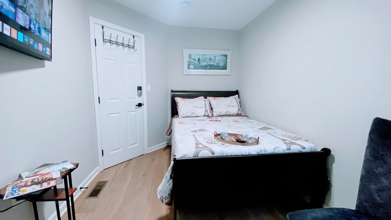 Photo of Bedroom in Downtown Baltimore