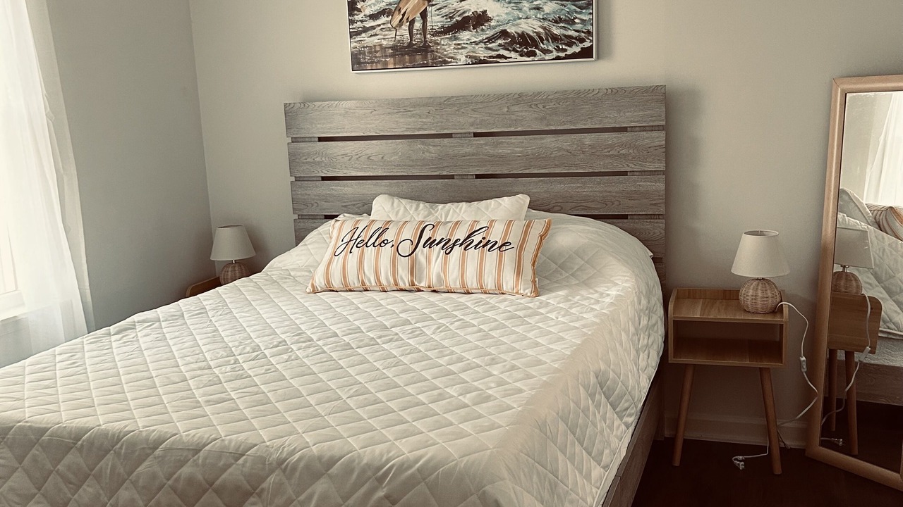 Photo of Bedroom in Cedar Neck