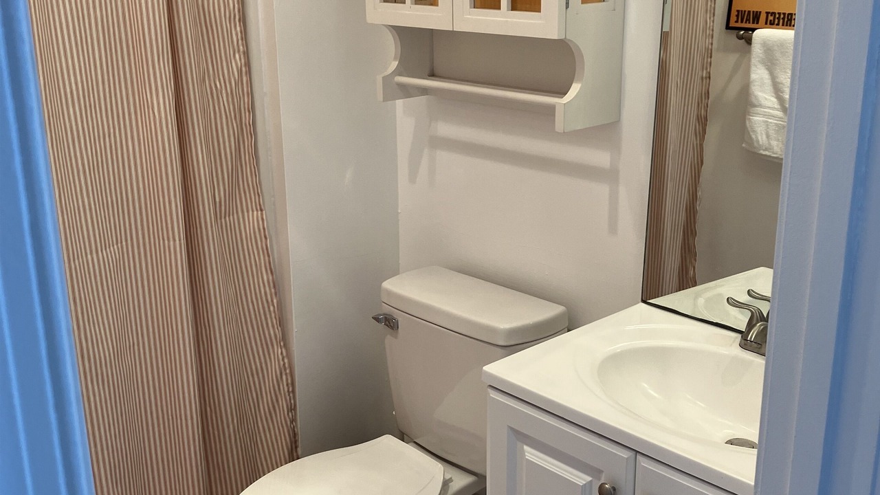 Photo of Bathroom in Caine Woods