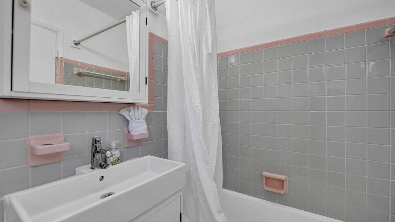 Photo of Bathroom in North Beach