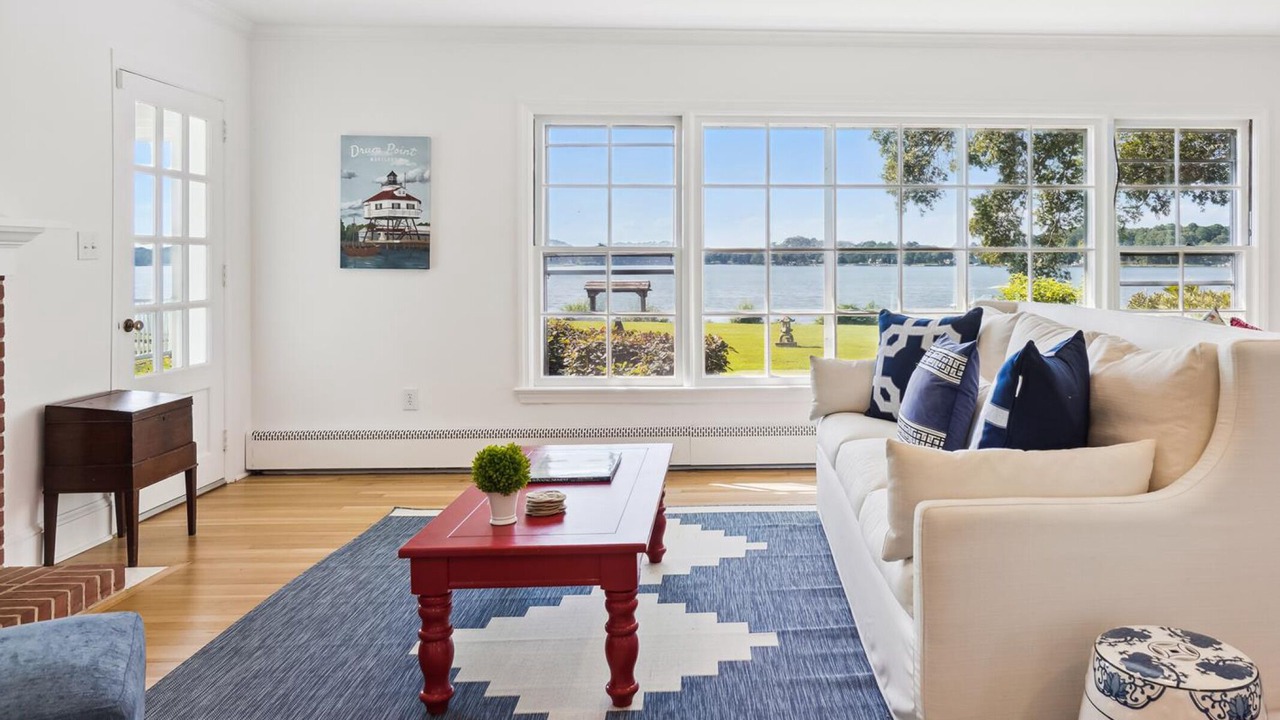 Photo of Livingroom in Easton