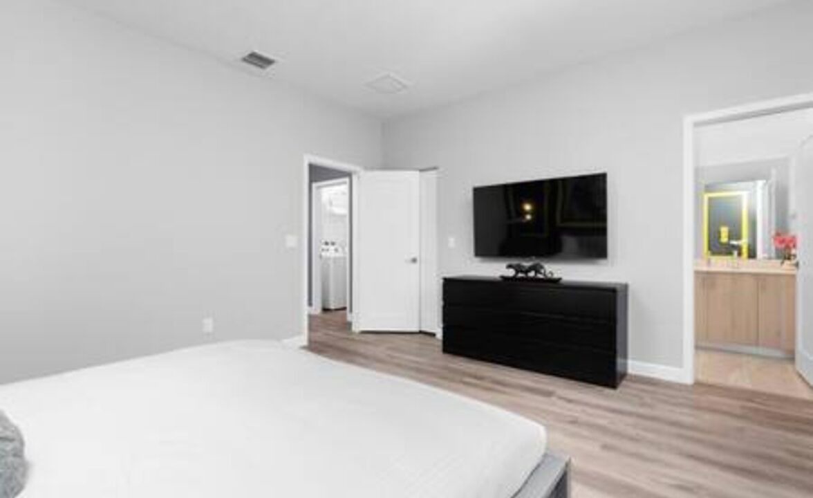 Photo of Bedroom in Survey Creek