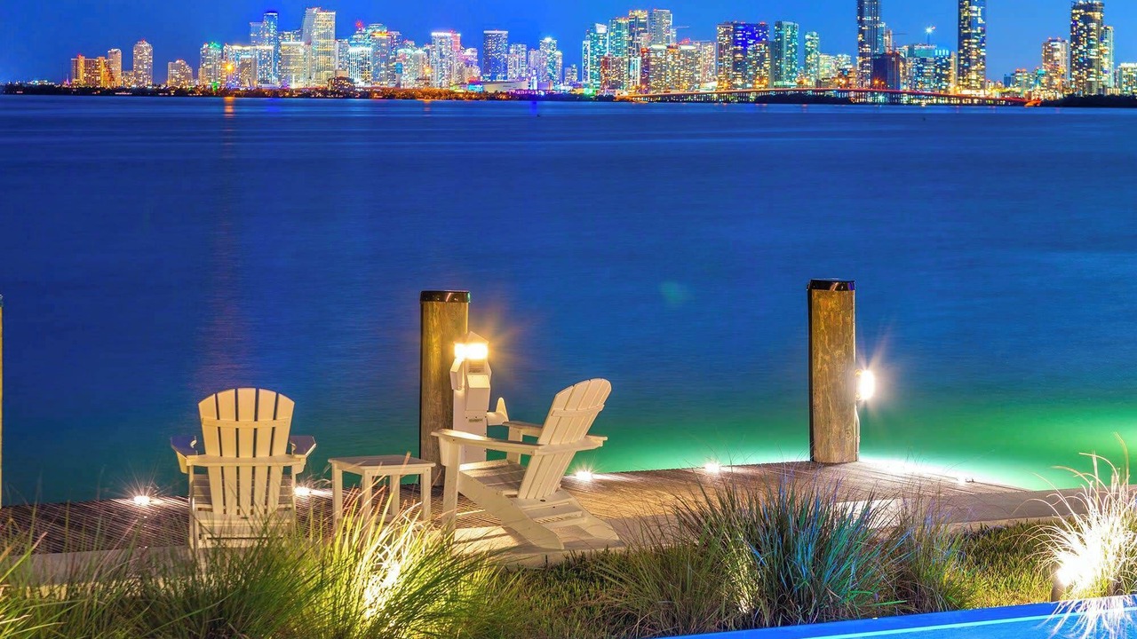 Photo of Outdoor in North Bay Village