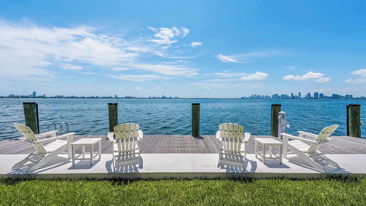 Photo of Outdoor in North Bay Village