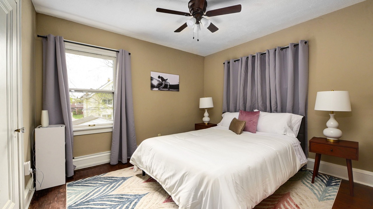 Photo of Bedroom in Cleveland