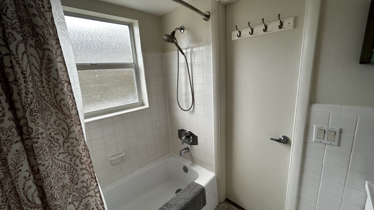 Photo of Bathroom in Harbor Village