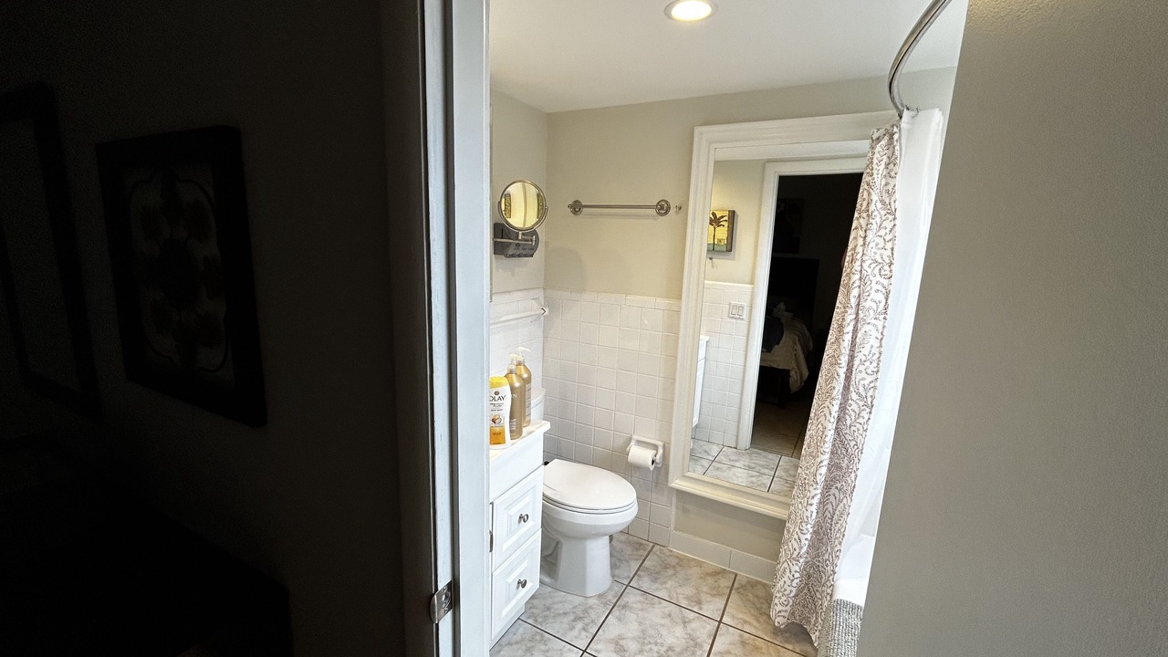 Photo of Bathroom in Harbor Village
