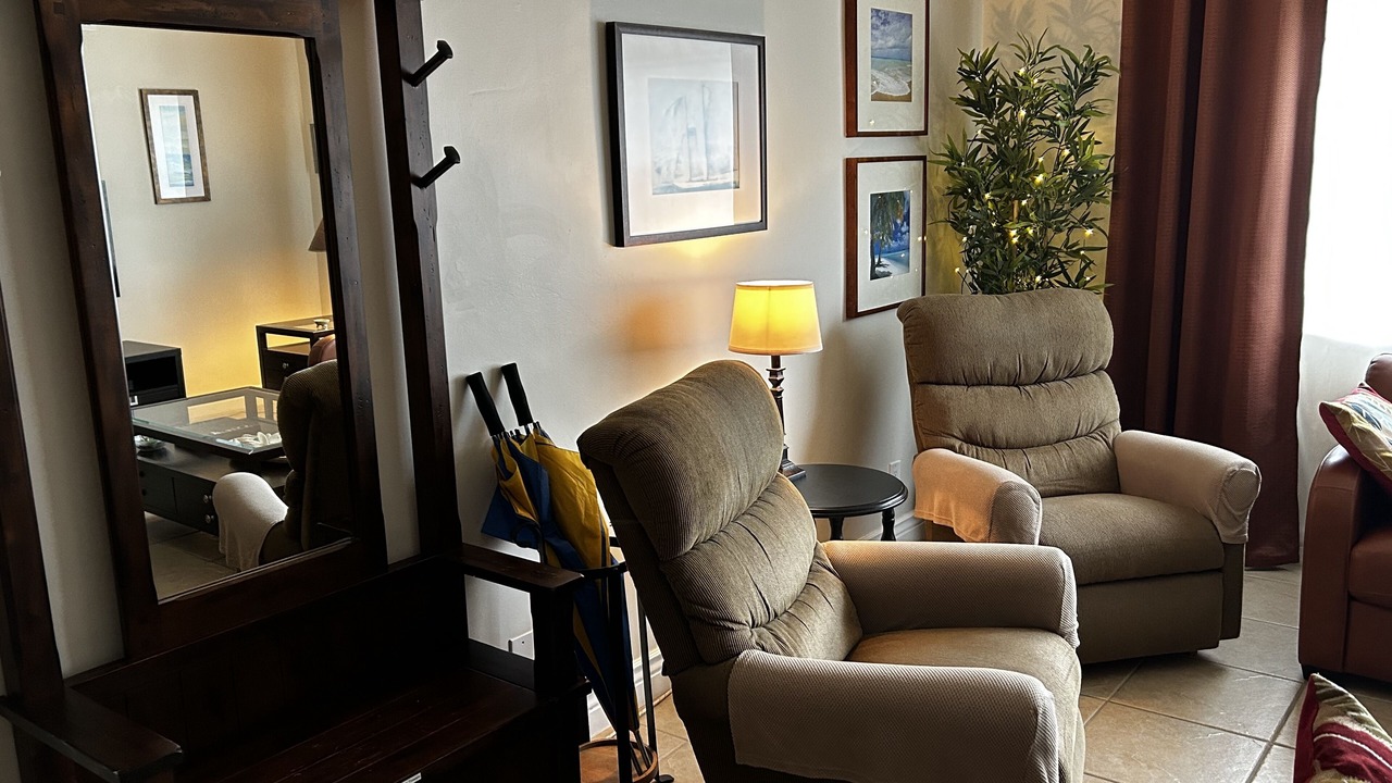 Photo of Livingroom in Harbor Village