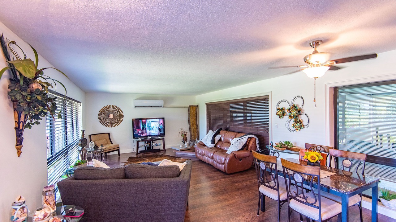 Photo of Livingroom in Cypress Point