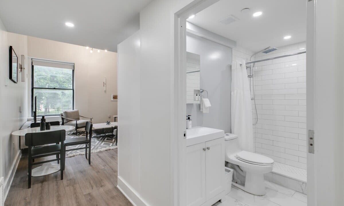 Photo of Bathroom in Center City East