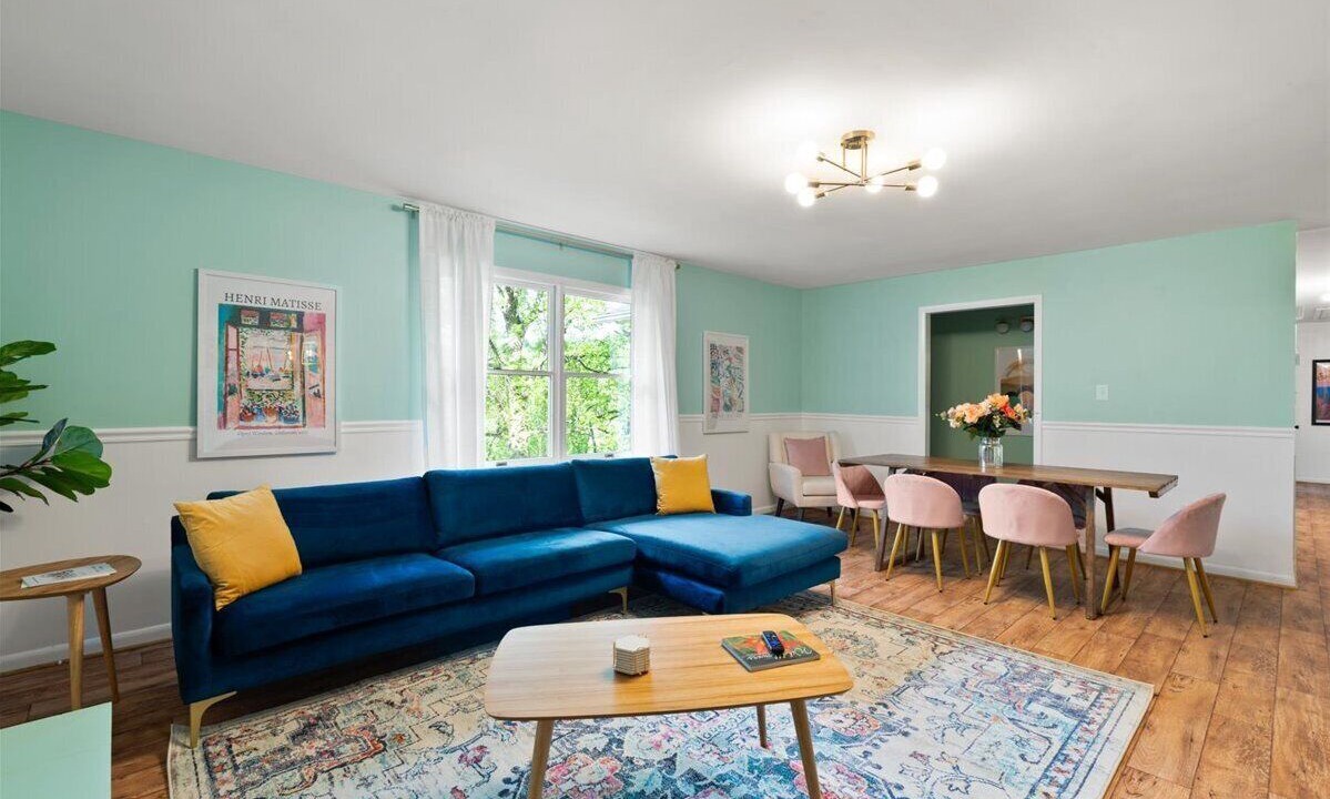 Photo of Livingroom in Stanley