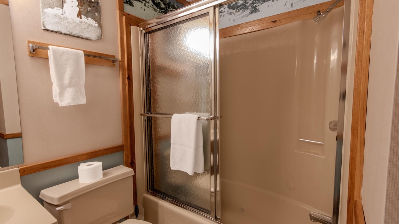 Photo of Bathroom in Edray