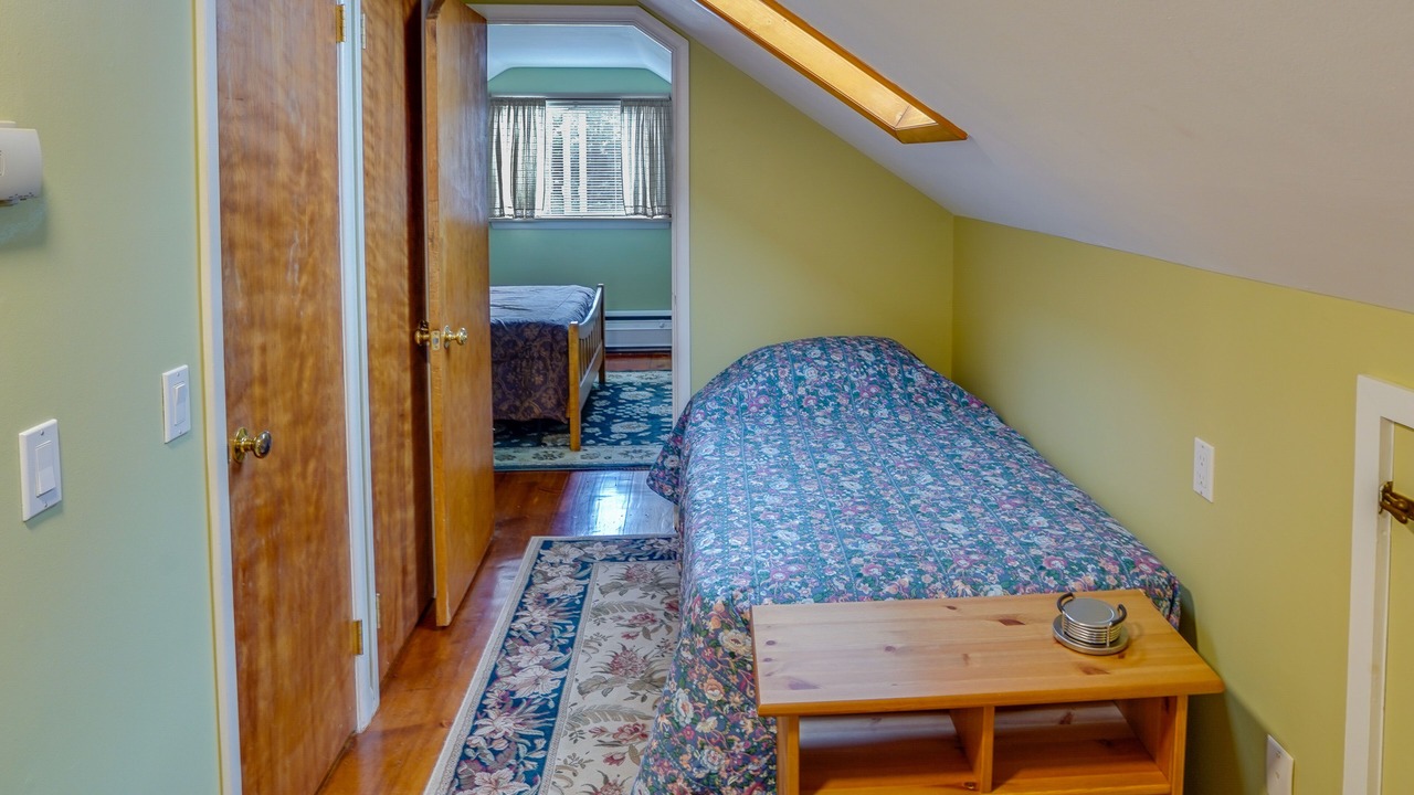 Photo of Bedroom in Newtonville