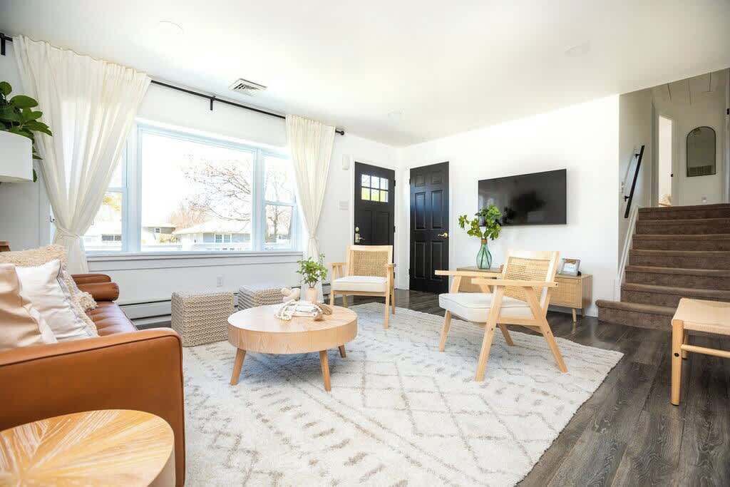 Photo of Livingroom in Lower Township