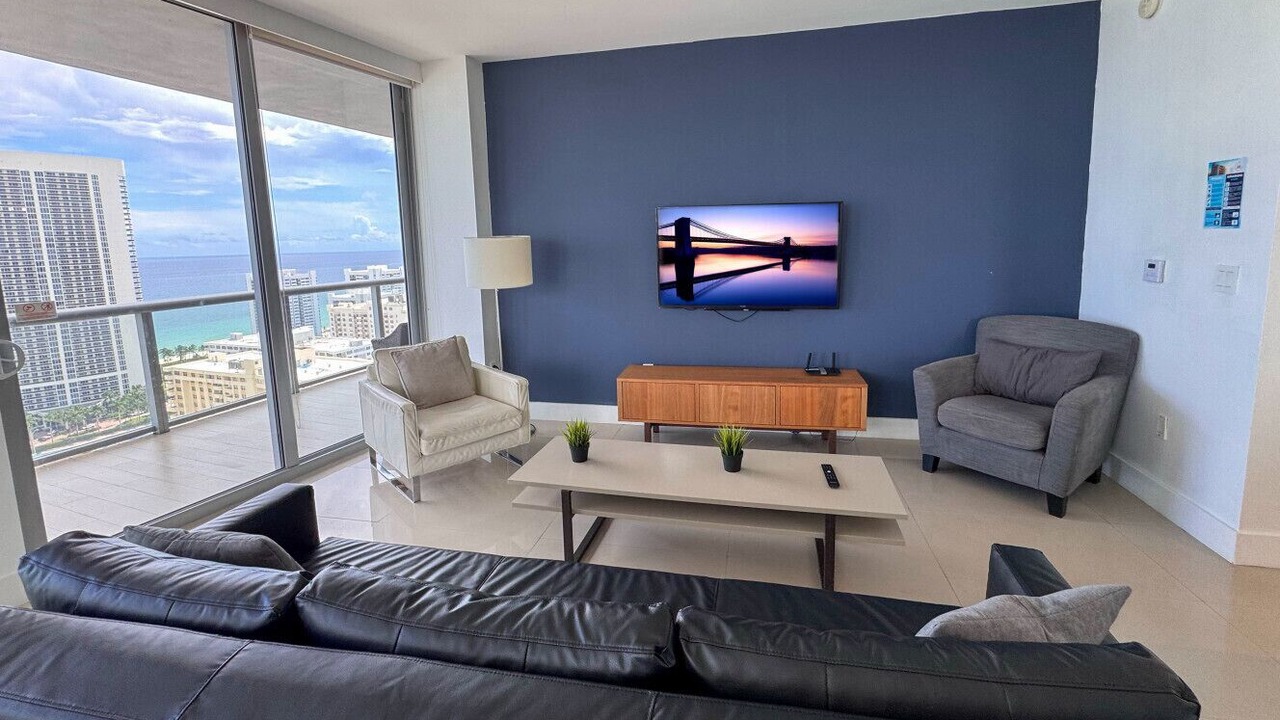 Photo of Patio Balcony in Hallandale Beach