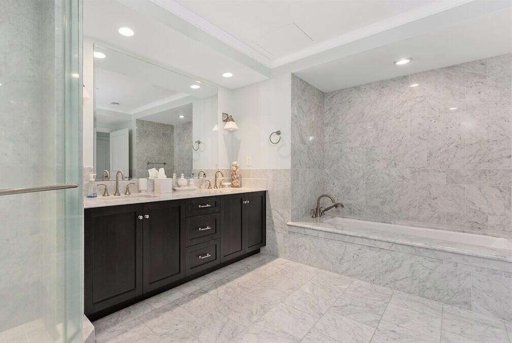 Photo of Bathroom in Diamond Beach