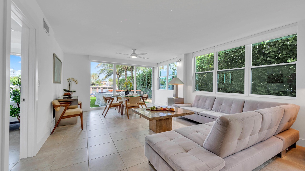 Photo of Livingroom in Barrier Island