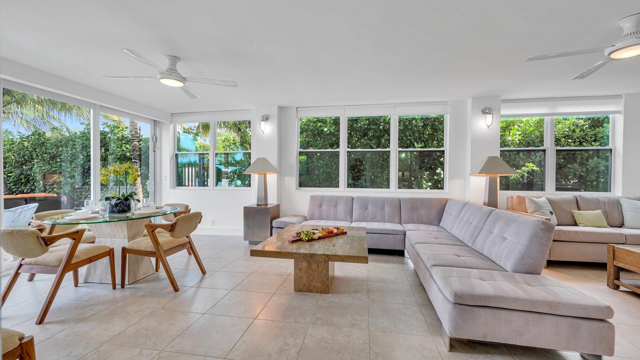 Photo of Livingroom in Barrier Island