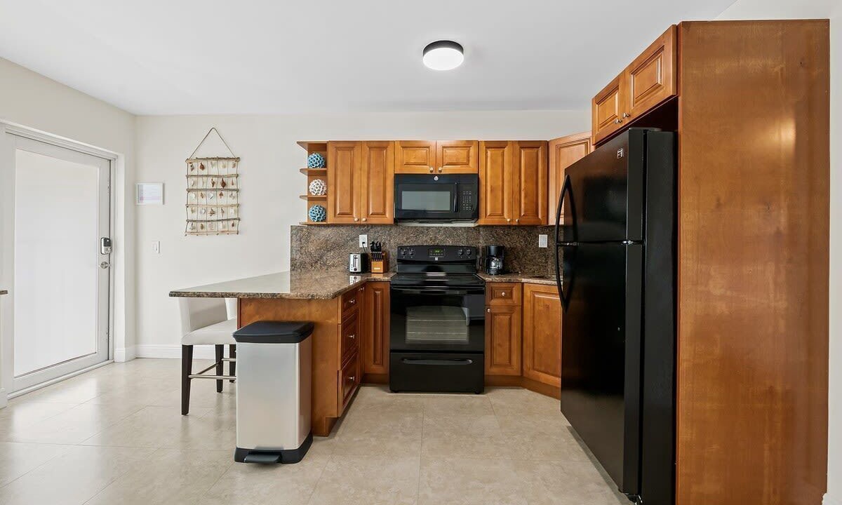 Photo of Kitchen in Lauderdale-by-the-Sea