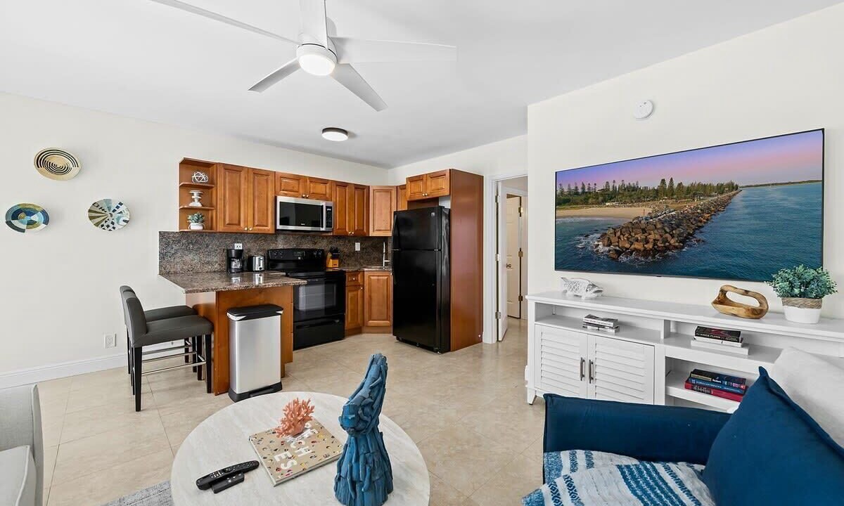 Photo of Livingroom in Lauderdale-by-the-Sea