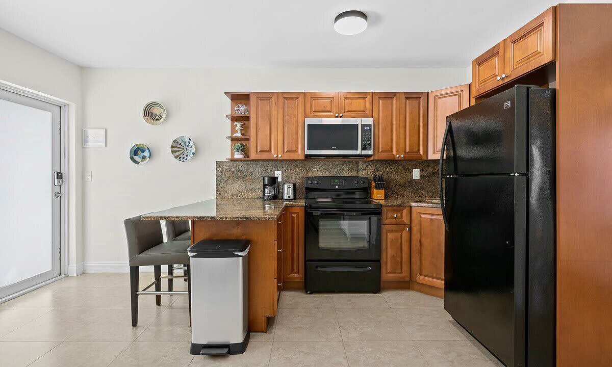 Photo of Kitchen in Lauderdale-by-the-Sea