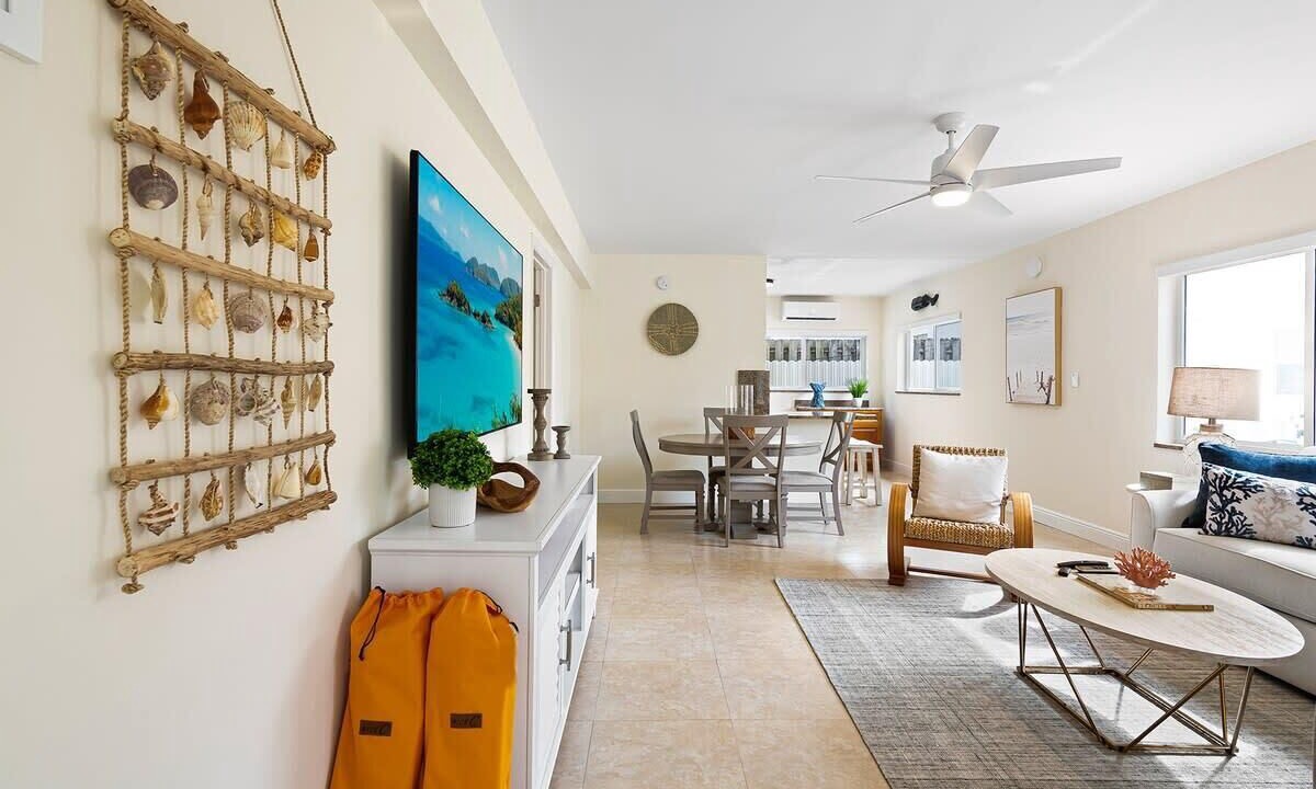 Photo of Livingroom in Lauderdale-by-the-Sea