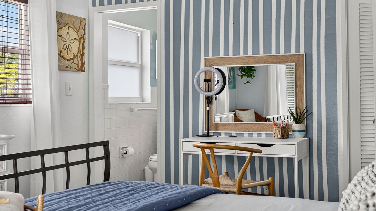 Photo of Bedroom in Wilton Manors