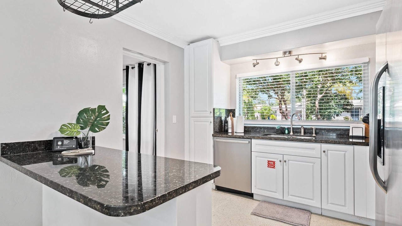 Photo of Others in Poinsettia Heights