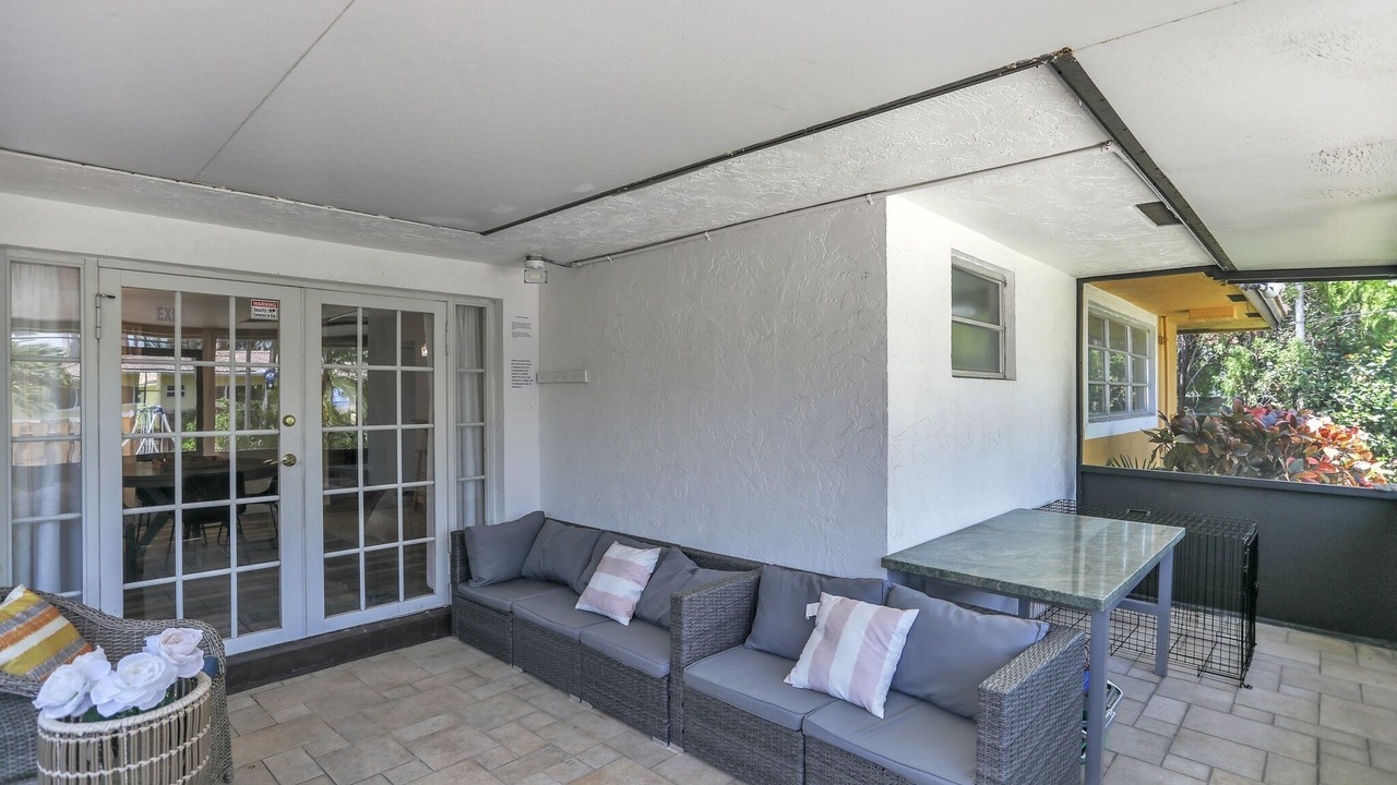 Photo of Bedroom in Hollywood Lakes