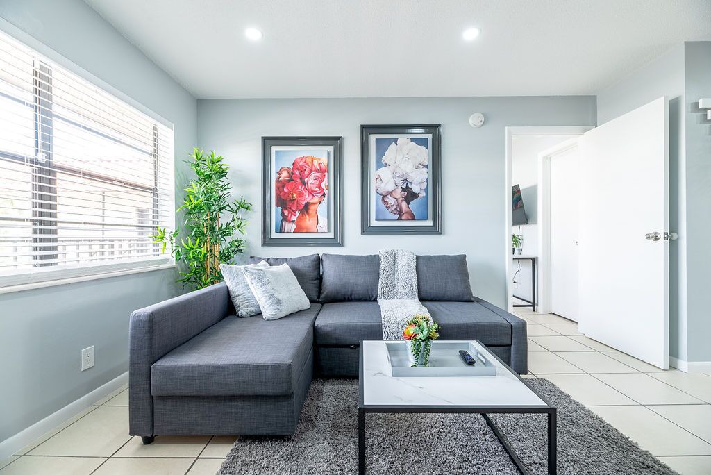 Photo of Livingroom in Lauderdale-by-the-Sea
