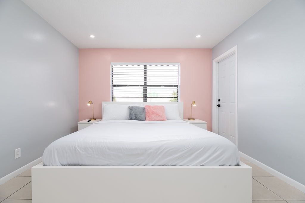 Photo of Bedroom in Lauderdale-by-the-Sea