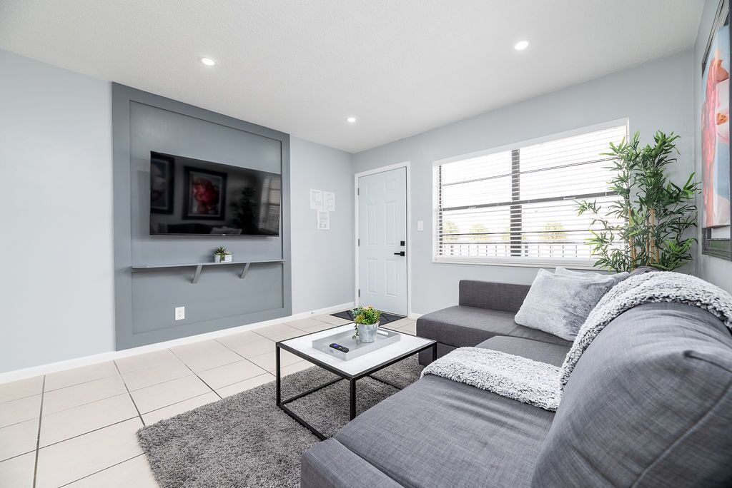Photo of Livingroom in Lauderdale-by-the-Sea
