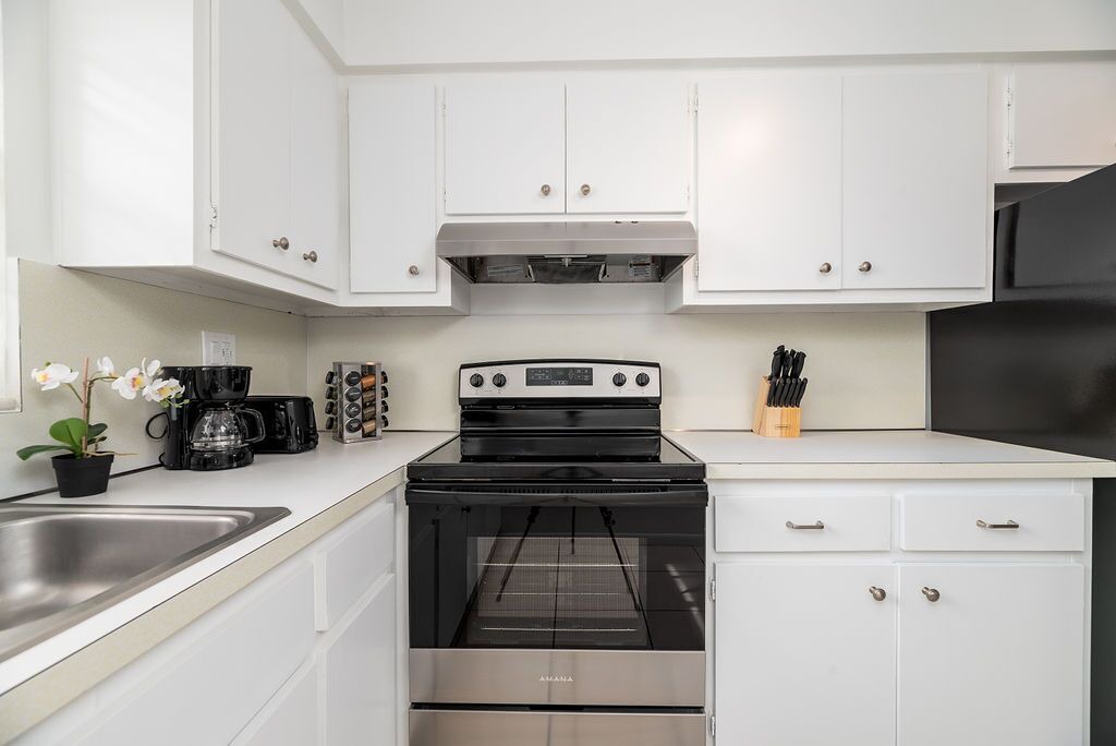 Photo of Kitchen in Lauderdale-by-the-Sea